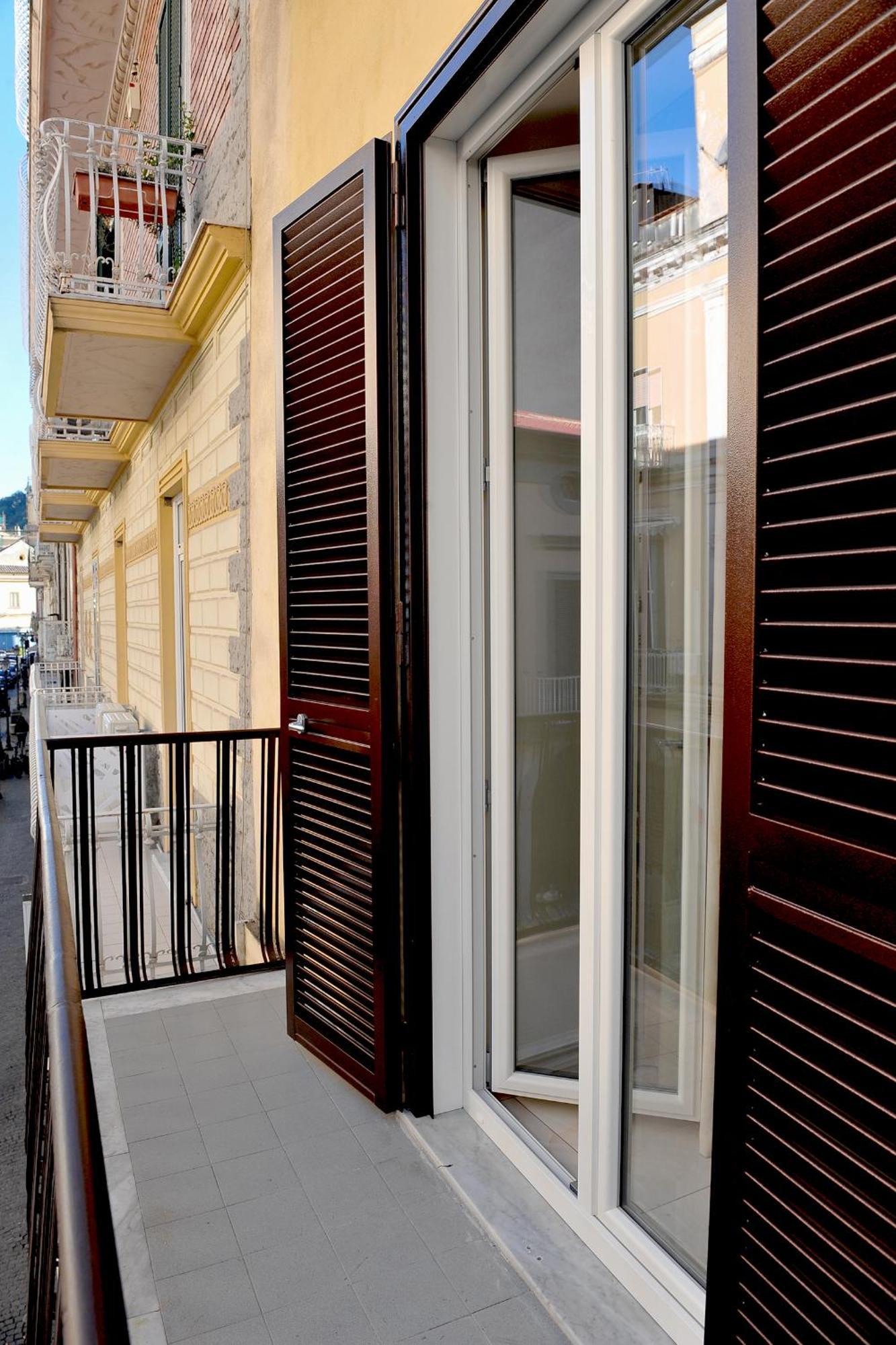 B&B Al Corso ปากานิ ภายนอก รูปภาพ