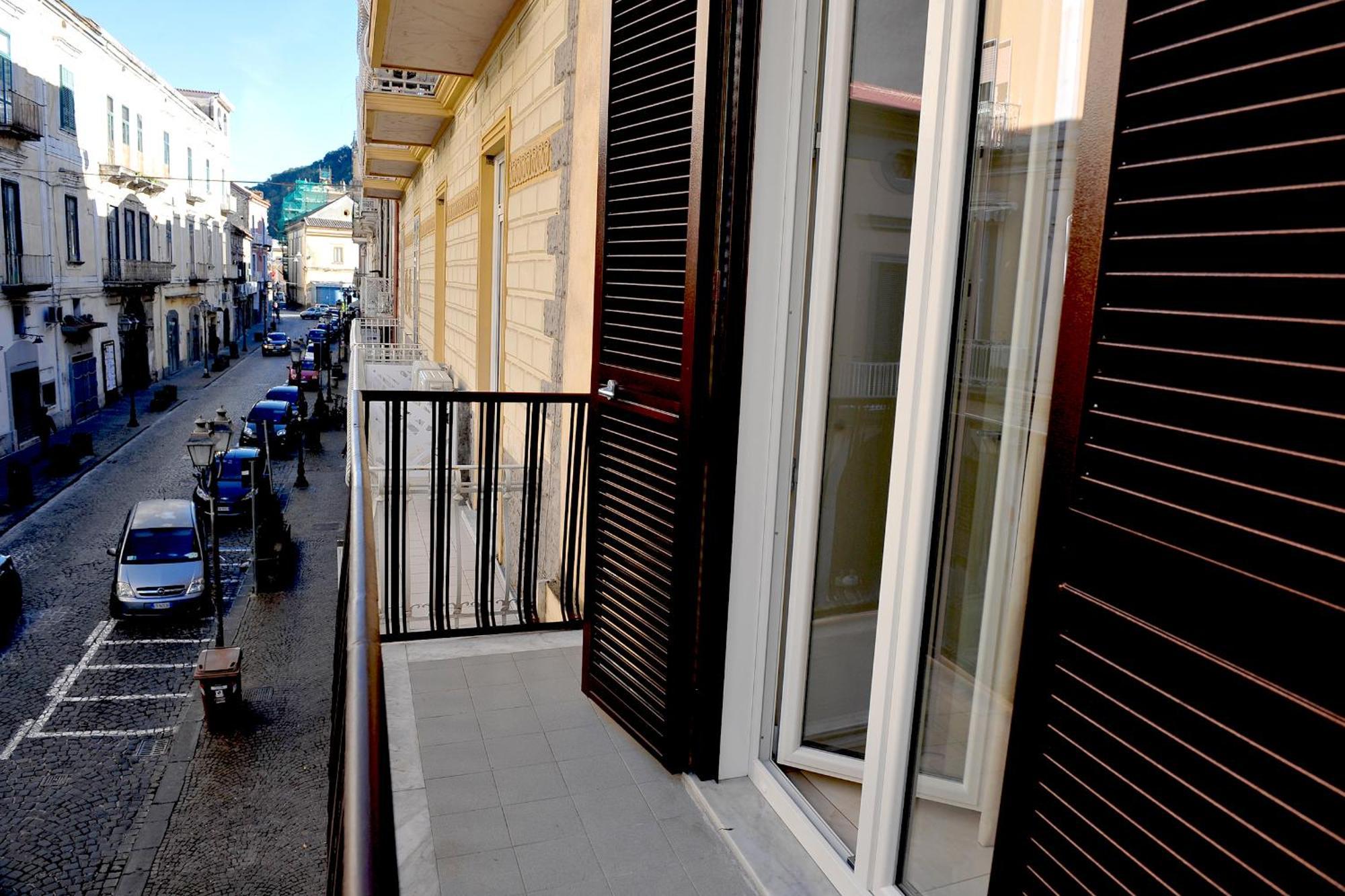 B&B Al Corso ปากานิ ภายนอก รูปภาพ